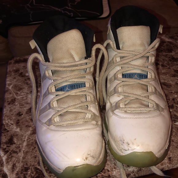 old beat up jordans